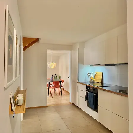 Design In The Center Great For Friends And Family Apartment *