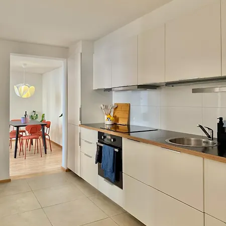 Design In The Center Great For Friends And Family *