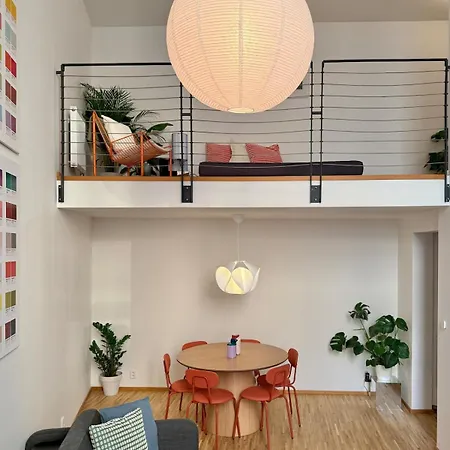 Design In The Center Great For Friends And Family 프라하
